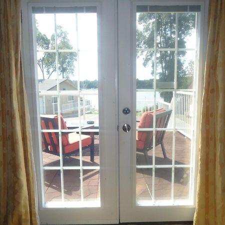 Bayside Inn & Waterfront Suites Kingston Kamer foto